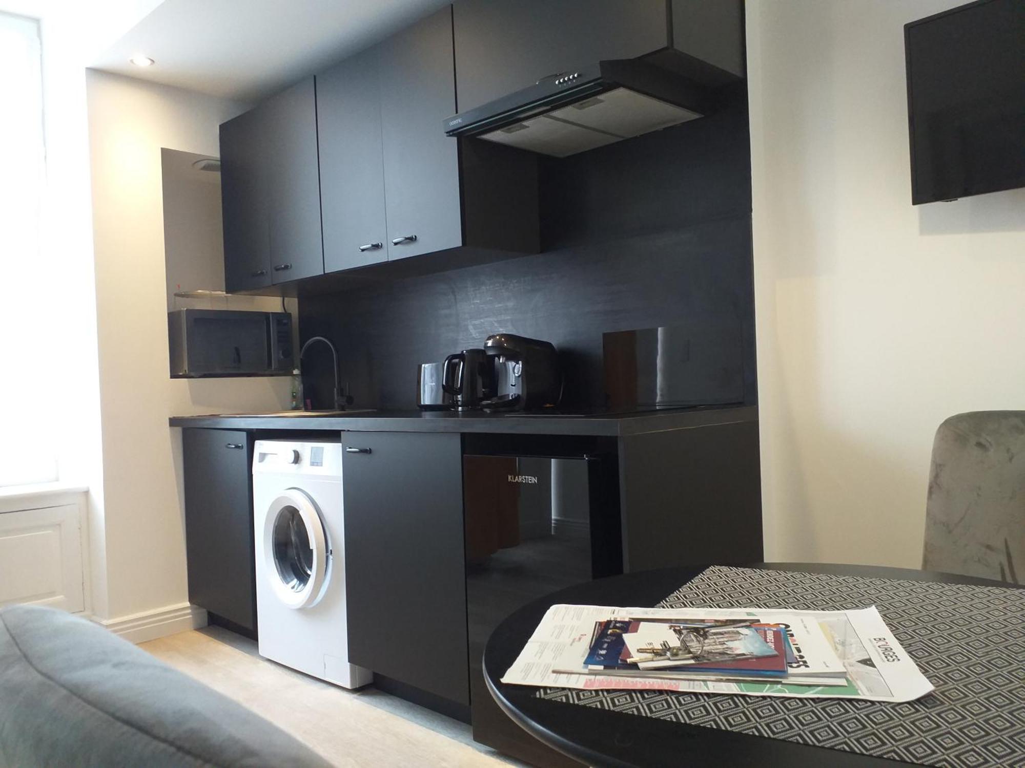 Les Volets Bleus - Deux Appartements Et Un Studio, Jardin Bourges Habitación foto