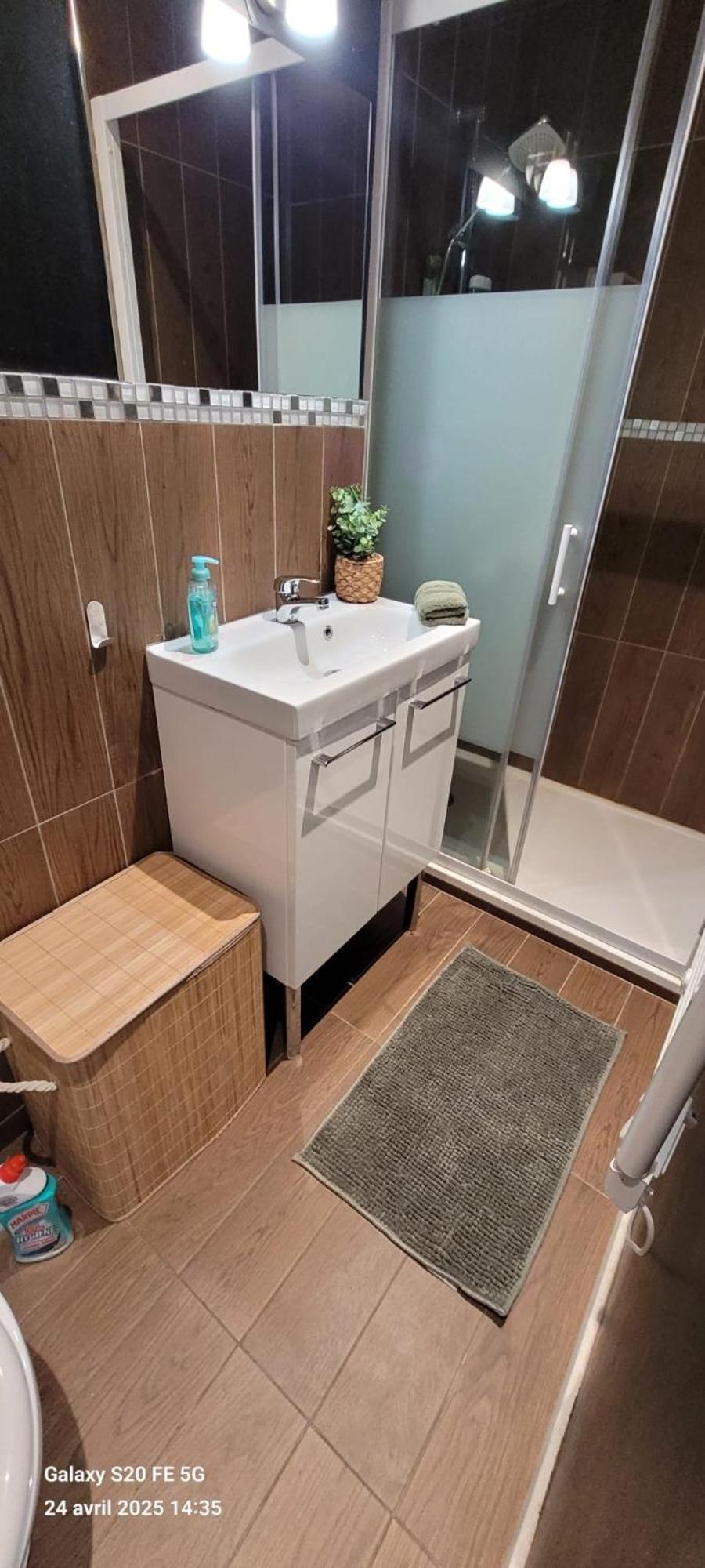 Les Volets Bleus - Deux Appartements Et Un Studio, Jardin Bourges Exterior foto